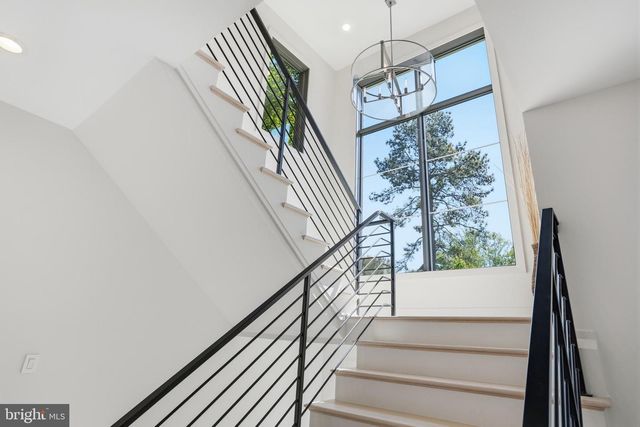 1608 WRIGHTSON DR, Mclean, VA 22101