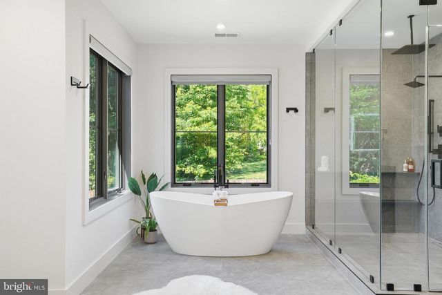 1608 WRIGHTSON DR, Mclean, VA 22101