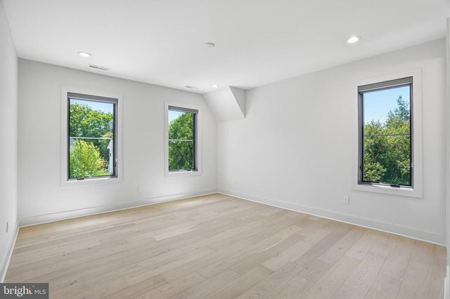 1608 WRIGHTSON DR, Mclean, VA 22101
