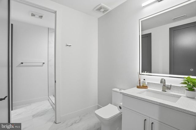 1608 WRIGHTSON DR, Mclean, VA 22101