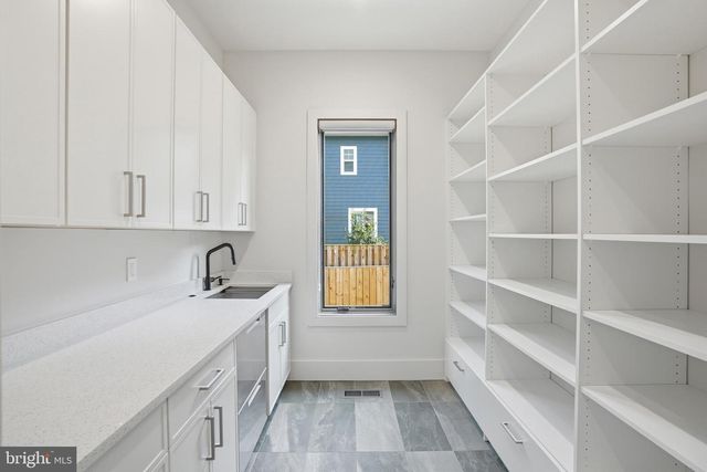 1608 WRIGHTSON DR, Mclean, VA 22101