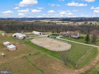 332 BLUE ROCKS RD, Lenhartsville, PA 19534