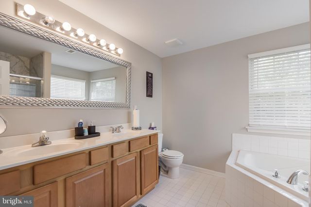 216 HOBBITTS LN, Westminster, MD 21158
