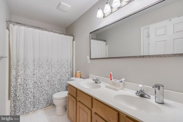 216 HOBBITTS LN, Westminster, MD 21158