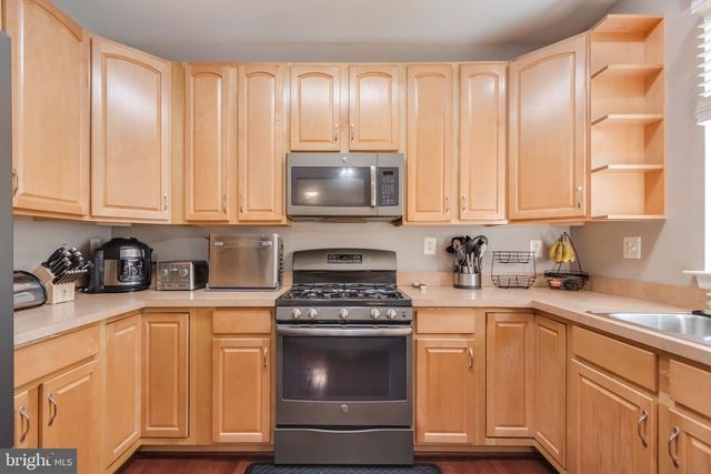 216 HOBBITTS LN, Westminster, MD 21158