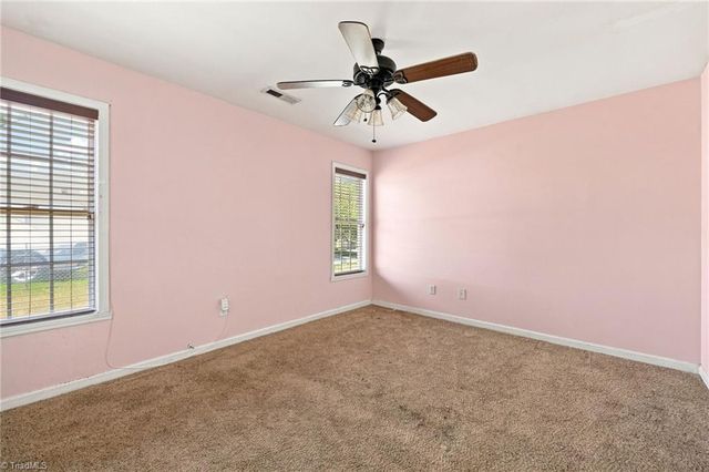 306 Walden Ridge Court, Winston-salem, NC 27127