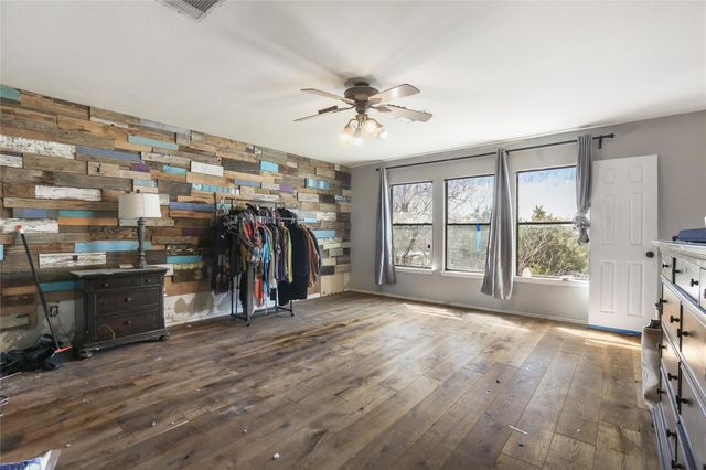 303 Greener DR, Leander, TX 78641