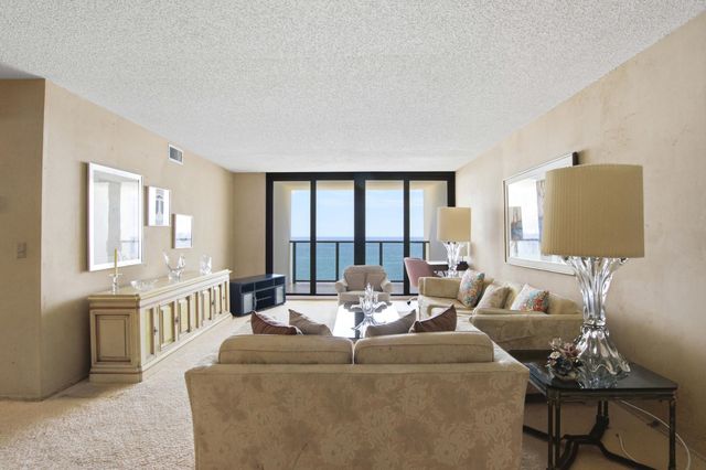 2301 S Ocean Drive 2303, Hollywood, FL 33019