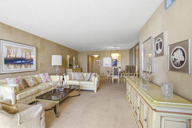 2301 S Ocean Drive 2303, Hollywood, FL 33019