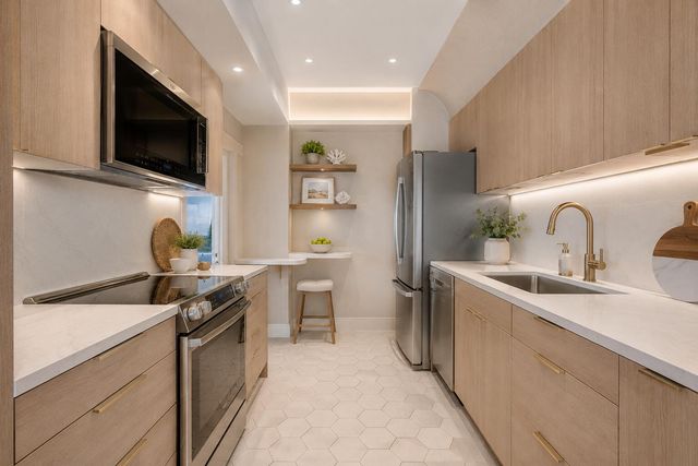 2301 S Ocean Drive 2303, Hollywood, FL 33019