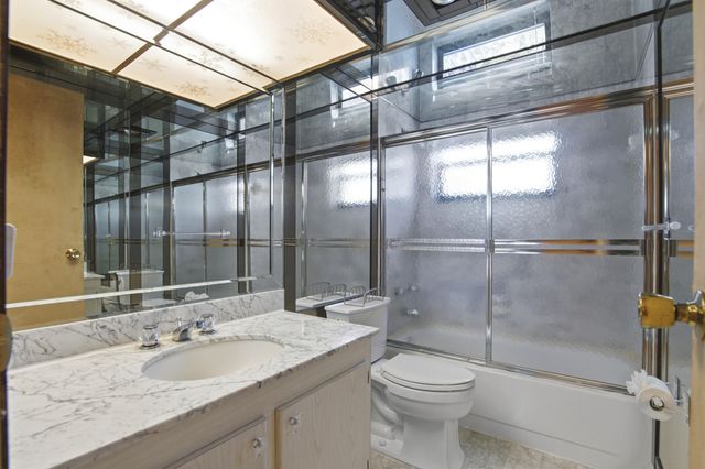 2301 S Ocean Drive 2303, Hollywood, FL 33019