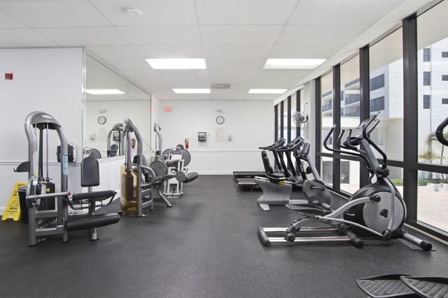 2301 S Ocean Drive 2303, Hollywood, FL 33019