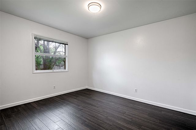 3731 Truesdell Place, Dallas, TX 75244