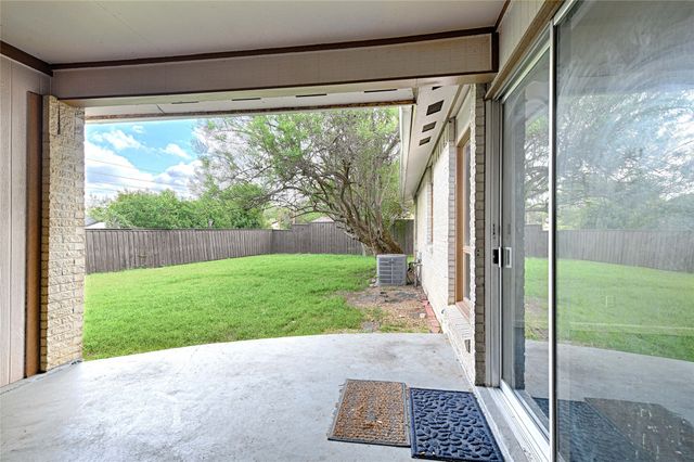 3731 Truesdell Place, Dallas, TX 75244