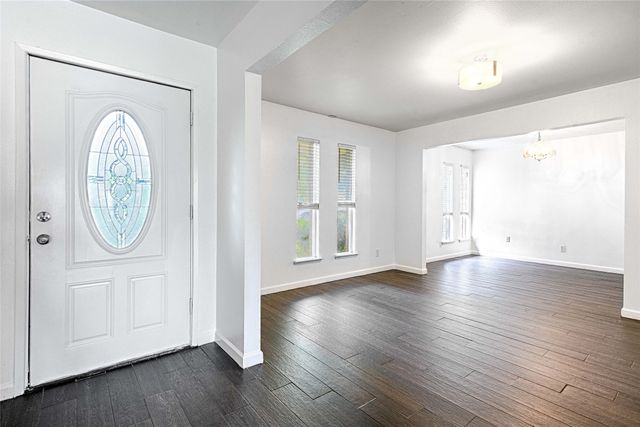 3731 Truesdell Place, Dallas, TX 75244