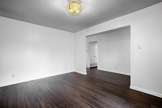 3731 Truesdell Place, Dallas, TX 75244