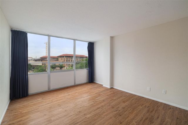 1800 Lavaca ST A508, Austin, TX 78701