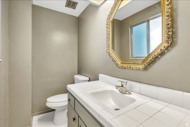 5424 S 850 E, South Ogden, UT 84405