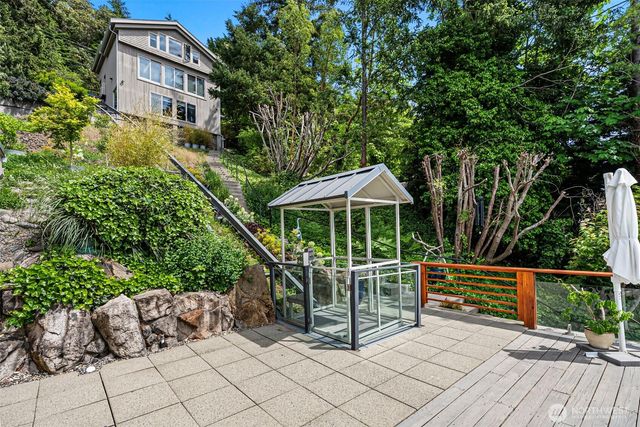 540 3rd Avenue, Fox Island, WA 98333