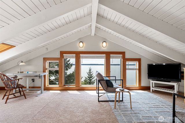 540 3rd Avenue, Fox Island, WA 98333