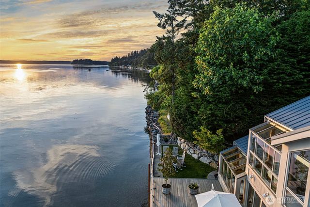 540 3rd Avenue, Fox Island, WA 98333