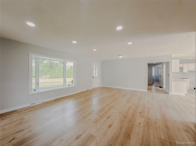 12248 E Atherton Road, Davison, MI 48423