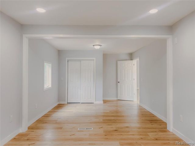 12248 E Atherton Road, Davison, MI 48423