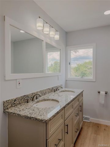 12248 E Atherton Road, Davison, MI 48423