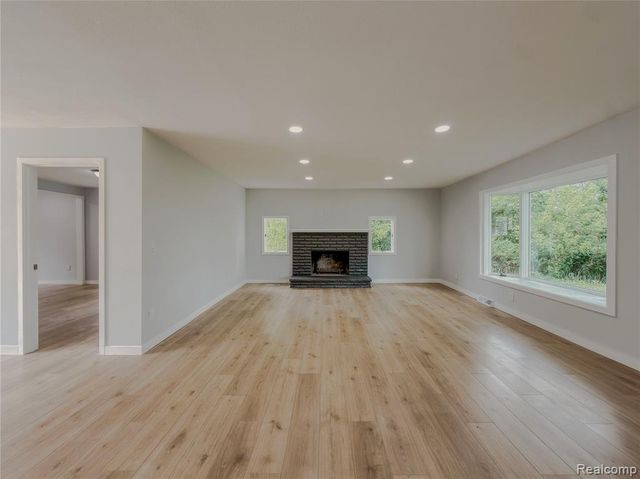12248 E Atherton Road, Davison, MI 48423