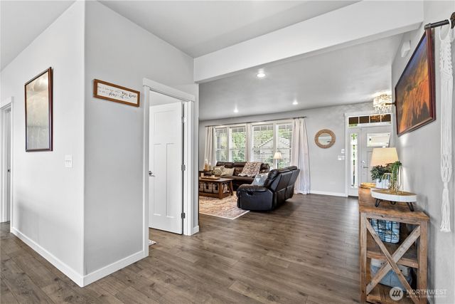 1624 Main Street, Lynden, WA 98264