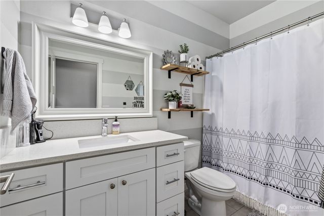 1624 Main Street, Lynden, WA 98264