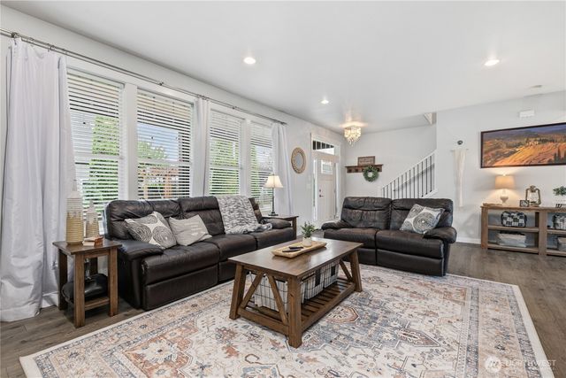 1624 Main Street, Lynden, WA 98264