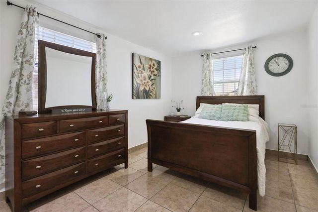 5907 DAHLIA DRIVE, Orlando, FL 32807