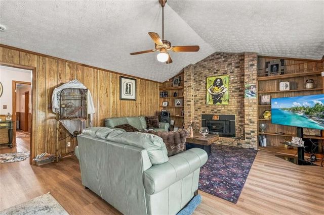 191 MURPHY Avenue, Lawrenceville, GA 30044