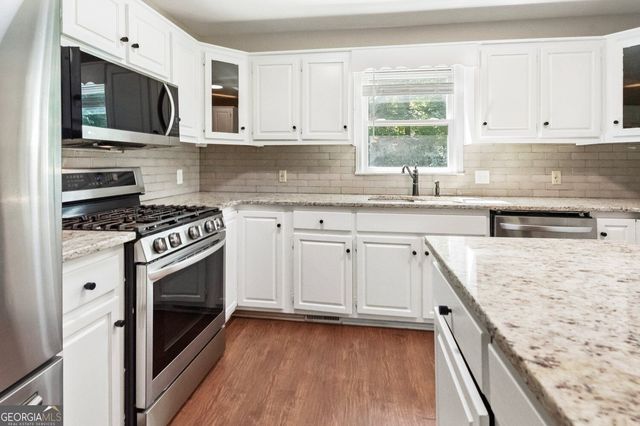 121 W Allison Circle, Carrollton, GA 30117