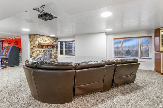 2342 E CHARROS RD, Sandy, UT 84092