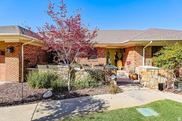 2342 E CHARROS RD, Sandy, UT 84092