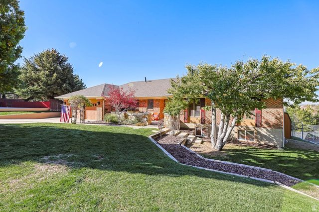 2342 E CHARROS RD, Sandy, UT 84092