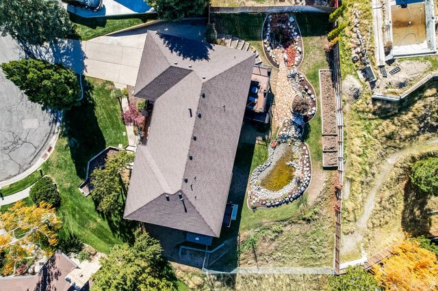 2342 E CHARROS RD, Sandy, UT 84092