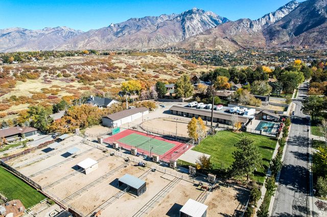 2342 E CHARROS RD, Sandy, UT 84092