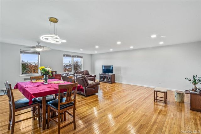 16201 Powells Cove Boulevard 6K, Beechhurst, NY 11357