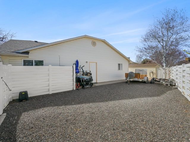 219 Round Rock Circle, Grand Junction, CO 81503