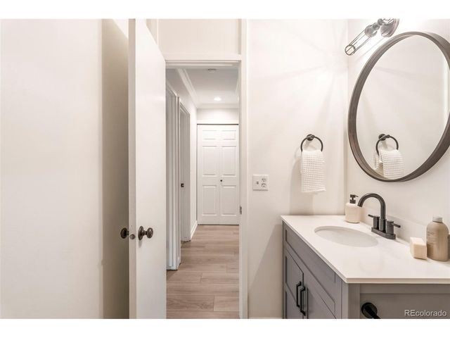 805 E 7th Ave 1, Denver, CO 80218