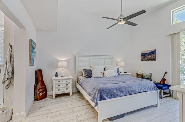 1701 Mizzenmast Way, Jupiter, FL 33477