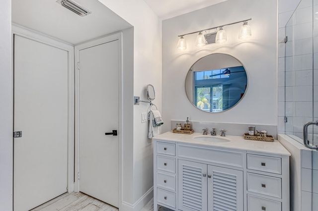 1701 Mizzenmast Way, Jupiter, FL 33477