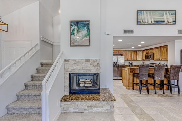 1701 Mizzenmast Way, Jupiter, FL 33477