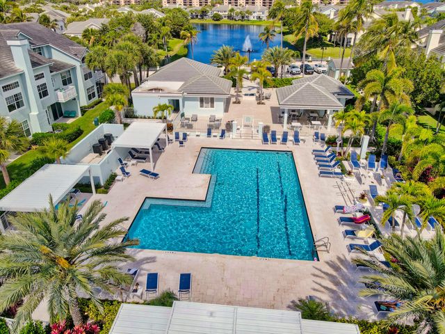 1701 Mizzenmast Way, Jupiter, FL 33477