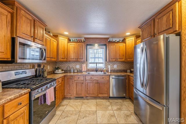 1604 Big Bend Road, Poplar Bluff, MO 63901