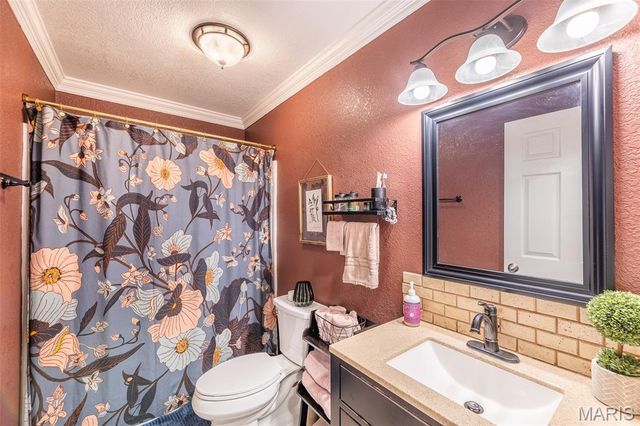 1604 Big Bend Road, Poplar Bluff, MO 63901