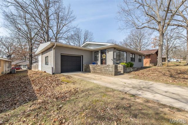 1604 Big Bend Road, Poplar Bluff, MO 63901